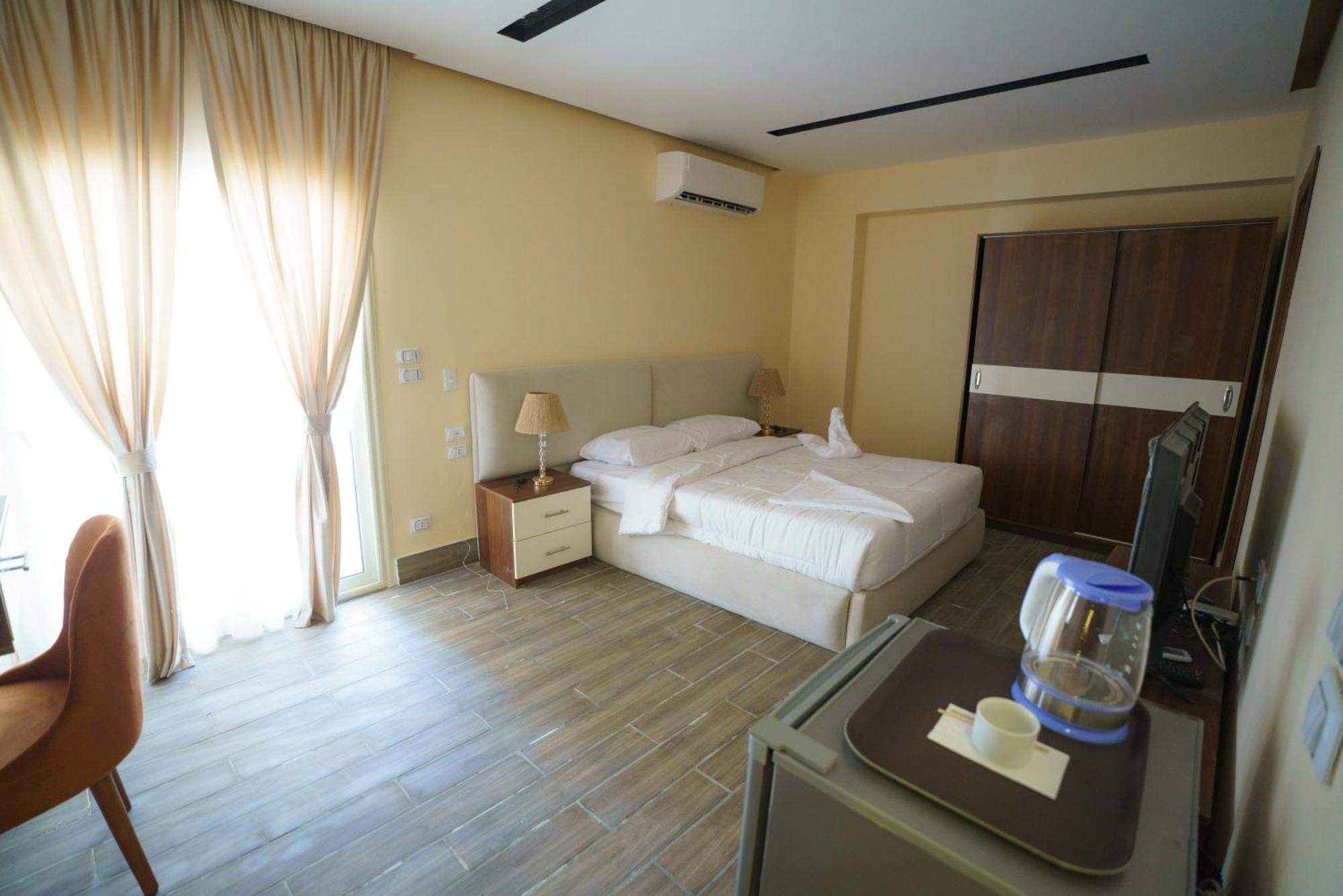 Pyramids Sunshine View Hotel Kafrat al Jabal Exterior foto