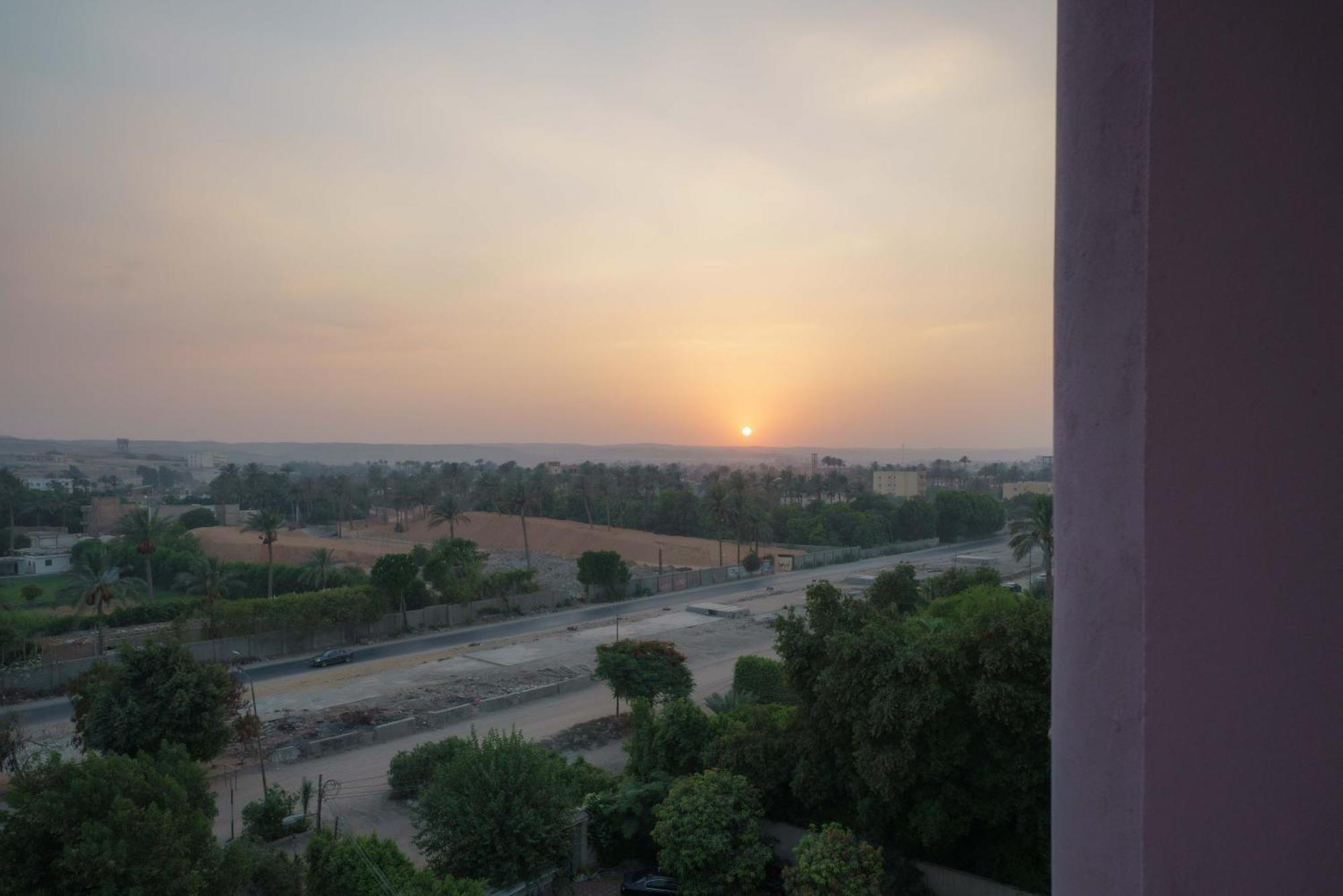 Pyramids Sunshine View Hotel Kafrat al Jabal Exterior foto